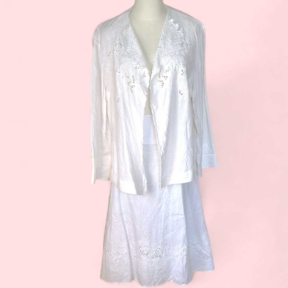 Jones of New York Signature series skirt set, floral white‎ linen jacket skirt